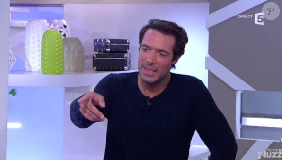 L'humoriste et écrivain Nicolas Bedos dans l'émission C à vous sur France 5, le mercredi 27 novembre 2013.