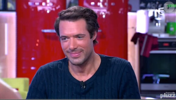 Nicolas Bedos dans l'émission C à vous sur France 5, le mercredi 27 novembre 2013.