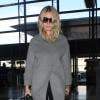 Gwyneth Paltrow prend l'avion à Los Angeles, le 6 novembre 2013.