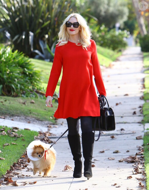 Gwen Stefani se rend chez ses parents pour fêter Thanksgiving à Los Angeles, le 28 novembre 2013.