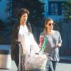 Drew Barrymore enceinte sort d'un supermarché à Los Angeles le panier plein de bonnes choses pour Thanksgiving. Le 28 novembre 2013