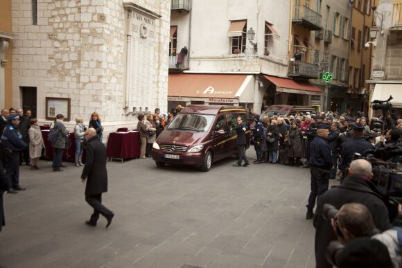 Aux obsèques du réalisateur Georges Lautner en la cathédrale Sainte-Reparate à Nice, le 30 novembre 2013.