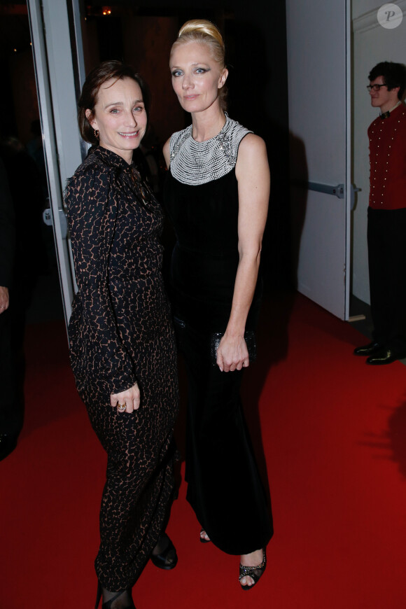 Kristin Scott Thomas et Joely Richardson - Vernissage de l'exposition "Cartier : Le style et l'histoire" au Grand Palais à Paris, le 2 decembre 2013.