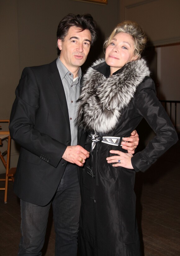 Jean-Pierre Jacquin et sa compagne Grace de Capitani lors de la remise du prix Alphonse-Allais 2013 à la Société d'encouragement pour l'industrie nationale à Paris le 2 decembre 2013