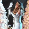 Mariah Carey chante lors de l'inauguration des illuminations de Noël au Rockfeller Center, pour la 81e édition, à New York. Le 3 décembre 2013.