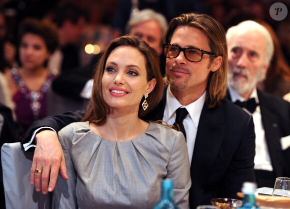 Angelina Jolie et Brad Pitt lors du gala Cinema for Peace à Berlin le 13 février 2012