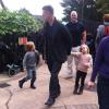 Brad Pitt a amené ses enfants, Vivienne et Knox, au parc de Legoland à Windsor le 29 septembre 2013