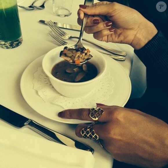 Beyoncé respecte son nouveau régime végétalien. Elle partage ses plats sur Instagram, avec le hashtag #22DaysVegan.