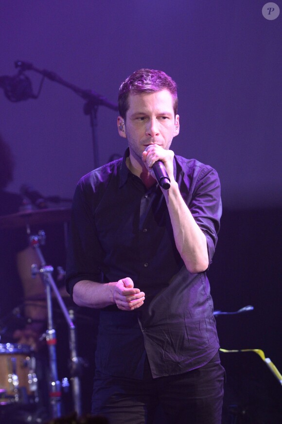 Alex Beaupain aux 50 ans de France Inter à la Gaîte-Lyrique à Paris, le 8 decembre 2013.