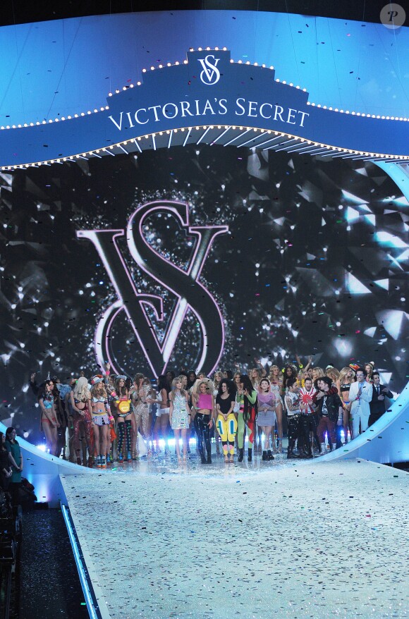 Final du défilé Victoria's Secret 2013. New York, le 13 novembre 2013.