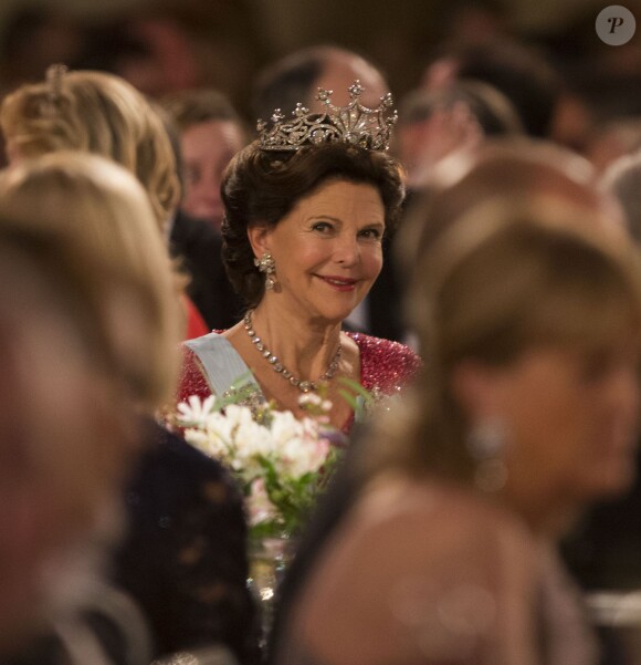 La reine Silvia de Suède lors du banquet en l'honneur des Prix Nobel le 10 décembre 2013 à Stockholm