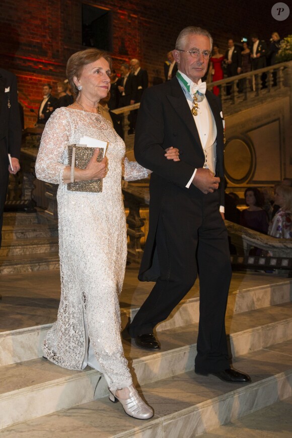 Tord Magnuson et Sallyann Fama au banquet organisé en l'honneur des lauréats des Nobel 2013, à l'Hôtel de Ville de Stockholm le 10 décembre 2013