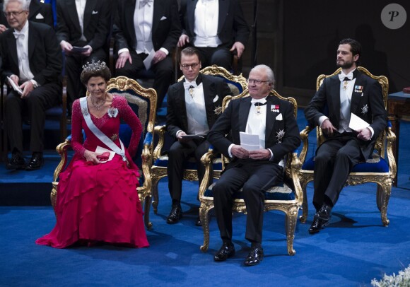 Le roi Carl XVI Gustaf de Suède présidait avec la reine Silvia, le prince Carl Philip et le prince Daniel la cérémonie de remise des prix Nobel le 10 décembre 2013 à Stockholm