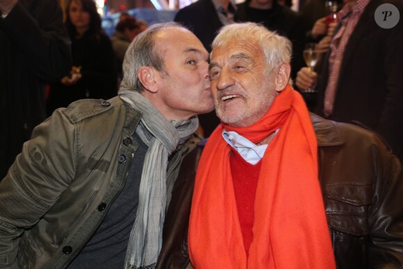 Laurent Baffie et Jean-Paul Belmondo à la soirée d'inauguration de "Jours de Fêtes" au Grand Palais à Paris, organisée par Marcel Campion, le 19 décembre 2013.