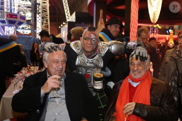 Marcel Campion et Jean-Paul Belmondo à la soirée d'inauguration de "Jours de Fêtes" au Grand Palais à Paris, organisée par Marcel Campion, le 19 décembre 2013.