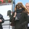 Carla Bruni arrive aux obsèques de Kate Barry en l'église Saint-Roch à Paris, le 19 décembre 2013.