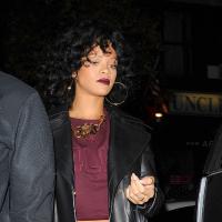 Rihanna : En micro short pour une ultime soirée avant son retour aux sources...