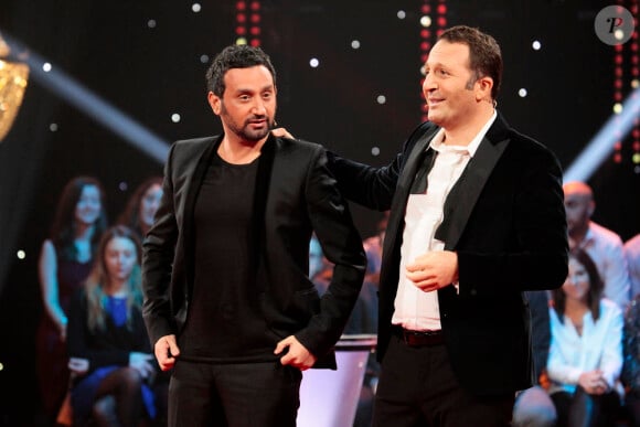 Arthur et Cyril Hanouna dans Le 31 tout est permis, émission spéciale diffusée sur TF1 le 31 décembre 2013 à 20h50 et présentée par Arthur