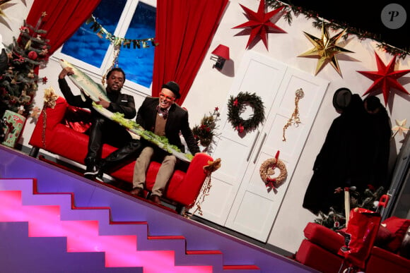 Anthony Kavanagh et Rachid Badouri dans Le 31 tout est permis, émission spéciale diffusée sur TF1 le 31 décembre 2013 à 20h50 et présentée par Arthur