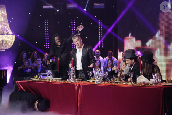 Franck Dubosc et Anthony Kavanagh dans Le 31 tout est permis, émission spéciale diffusée sur TF1 le 31 décembre 2013 à 20h50 et présentée par Arthur