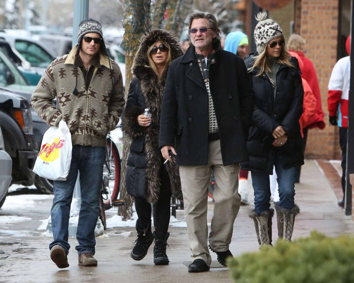 Photo : Kurt Russell et Goldie Hawn font du shopping avec Oliver Hudson