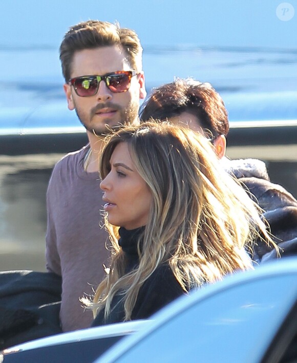 Le clan Kardashian part en jet privé de l'aéroport de Los Angeles, le 27 décembre 2013 passer quelques jours de vacances à Aspen.