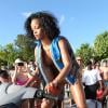 Rihanna fait du jet-ski lors de ses vacances à la Barbade, le 28 décembre 2013.