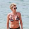 L'actrice Charlize Theron sur la plage en bikini à Hawaï le 30 décembre 2013