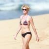 Charlize Theron sur la plage en bikini à Hawaï le 30 décembre 2013