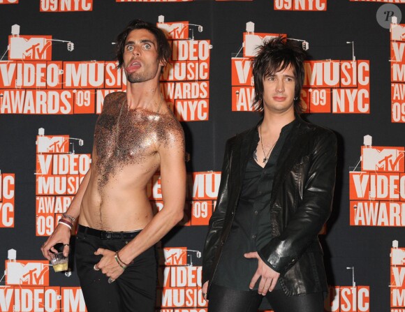 Tyson Ritter et Nick Wheeler des All-American Rejects lors des MTV Video Music Awards le 13 septembre 2009 à New York