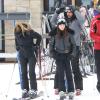 Kim Kardashian, sa sœur Kourtney Kardashian et Scott Disick font du ski à la station Deer Valley. Park City (État de l'Utah), le 31 décembre 2013.