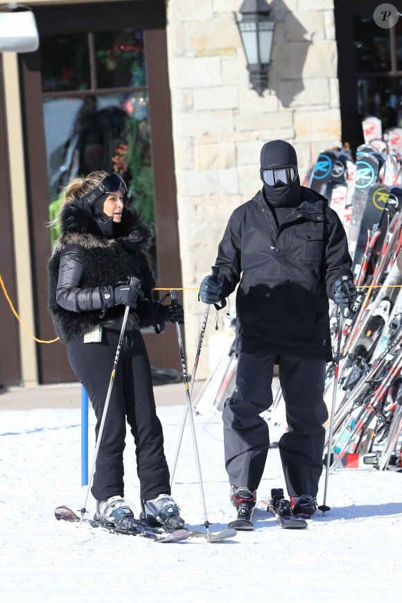 Kim Kardashian et Kanye West font du ski à Aspen. Le 30 décembre 2013.