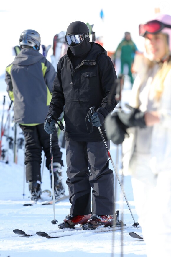 Kanye West fait du du ski à Aspen. Le 30 décembre 2013.