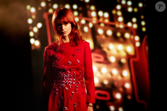 Photo promo de l'album Rouge ardent, de la jolie Axelle Red