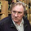 Gérard Depardieu visitant une boutique "Wine Express" qui va commercialiser son vin dans la station de train Kursky à Moscou, le 5 novembre 2013