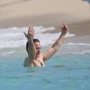 Exclusif - Robert Downey Jr. dans l'eau en vacances à Saint Barthélemy le 29 décembre 2013.