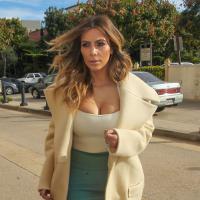 Kim Kardashian : Sexy, décolletée, elle met le paquet pour aller shopper