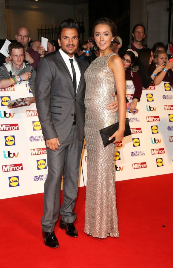 Peter Andre et Emily MacDonagh à la soiree "Pride of Britain Awards" à l'hôtel Grosvenor à Londres. Le 7 octobre 2013.