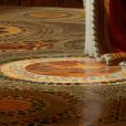  Agrandissement d'une partie du tableau  "Le Théâtre du couronnement, Abbaye de Westminster : un portrait de sa Majesté la reine Elizabeth II ", réalisé par l'Australien Ralph Heimans à l'occasion du jubilé de diamant de la monarque britannique en 2012. Accrochée à Westminster, la toile a été vandalisée le 13 juin 2013 par un père en colère, Tim Haries. 