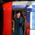  6 - Kate Middleton dans le métro à Londres le 20 mars 2013 pour les 150 ans du Tube 