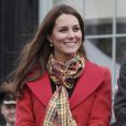  9 - Kate Middleton en visite en tant que comtesse de Strathearn à Dumfries House avec les princes William et Charles le 5 avril 2013 à Ayrshire. 