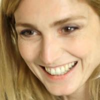 Julie Gayet - Hollande : L'actrice évoque en vidéo leur premier rendez-vous