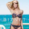 Rocío Guirao Díaz pose pour la nouvelle collection de maillots de bain de la marque Biznet.