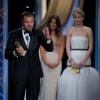 Leonardo DiCaprio recevant le Golden Globe du meilleur acteur pour une comédie dramatique (Le Loup de Wall Street), à Los Angeles le 12 janvier 2014