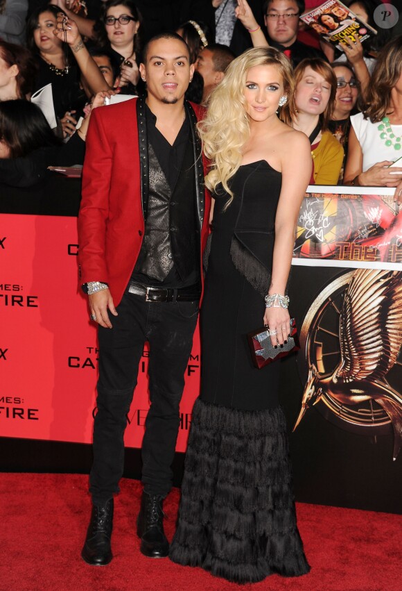 Ashlee Simpson et Evan Ross - Première du film "The Hunger Games : L'embrasement" à Los Angeles, le 18 novembre 2013.