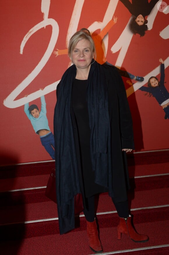 Isabelle Nanty lors du la remise du 16e Prix Clarins de la Femme Dynamisante à Paris, le 14 octobre 2013