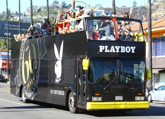 Le magazine Playboy célèbre son 60eme anniversaire en défilant dans un bus avec 60 Playmates, dans les rues de West Hollywood. Le 16 janvier 2014.