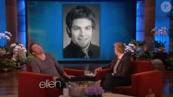 Chris Pine hilare dans le Ellen DeGeneres Show jeudi 16 janvier 2014.