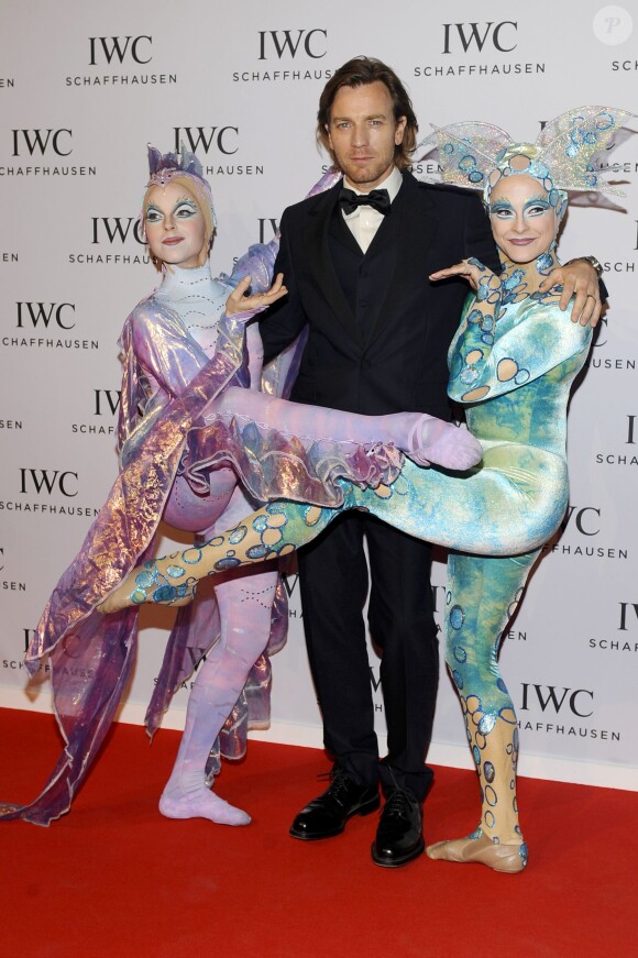 Ewan McGregor et les artistes du Cirque du Soleil - Gala "Inside The Wave" de la marque IWC Schaffhausen à l'occasion du Salon International de la Haute Horlogerie à Genève le 21 janvier 2014.