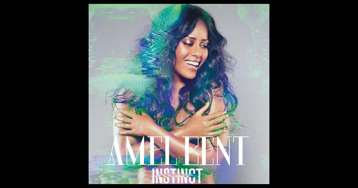 Amel Bent : Dénudée et sexy, elle dévoile ses formes pour ...